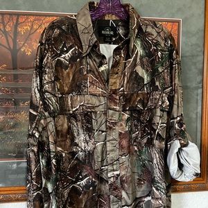 Men’s Realtree long sleeve shirt